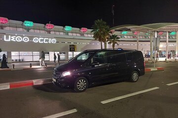 Tangier to Fes taxi transfer service